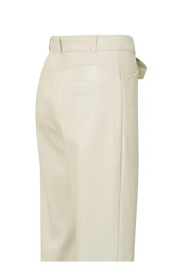 faux leather trousers with straight leg and pockets ivory white ba825cd3 fea5 4c63 b2b7 96bf92898563