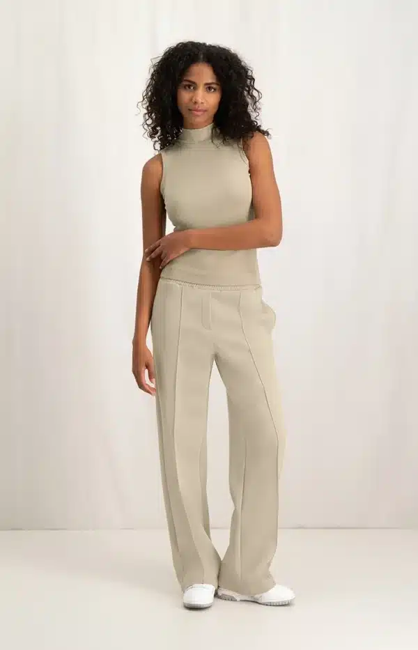 jersey wide leg trousers with elastic waist and seam details white pepper beige 341a7156 922c 4769 baca 84a07796e30f 2160x